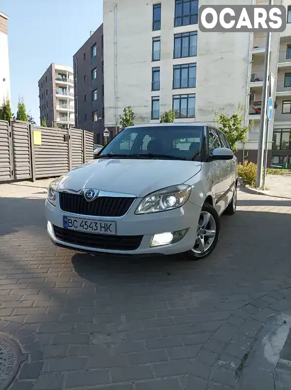 Універсал Skoda Fabia 2010 1.2 л. Ручна / Механіка обл. Львівська, Львів - Фото 1/21