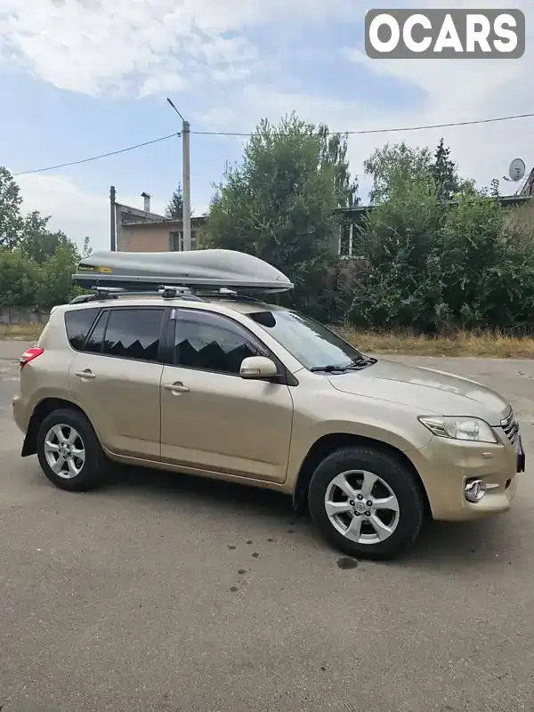 Позашляховик / Кросовер Toyota RAV4 2010 1.99 л. Варіатор обл. Харківська, Харків - Фото 1/16