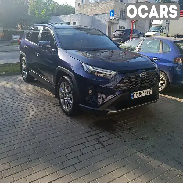 Внедорожник / Кроссовер Toyota RAV4 2022 2.49 л. Вариатор обл. Хмельницкая, Хмельницкий - Фото 1/21