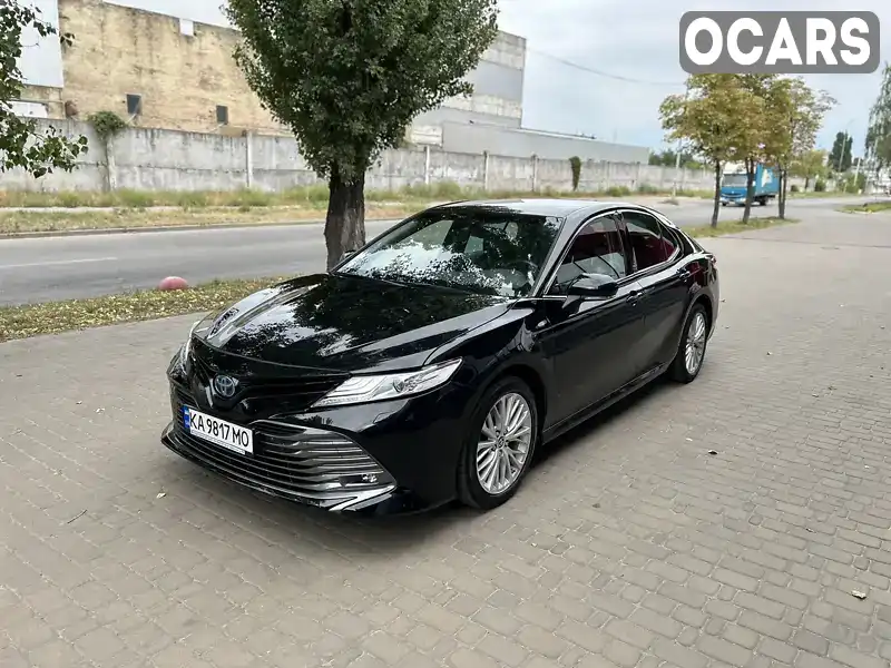 Седан Toyota Camry 2020 2.49 л. Автомат обл. Київська, Київ - Фото 1/21