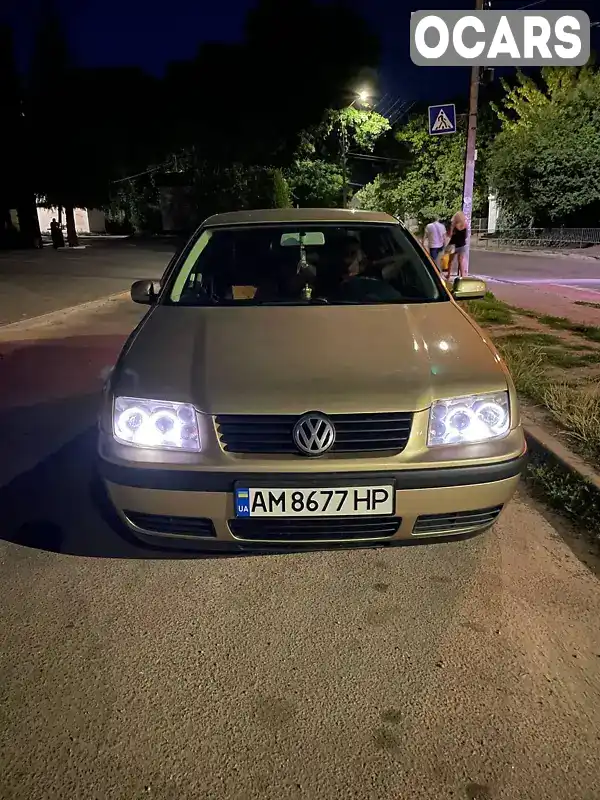 Седан Volkswagen Bora 2002 1.6 л. Ручна / Механіка обл. Закарпатська, Виноградів - Фото 1/8