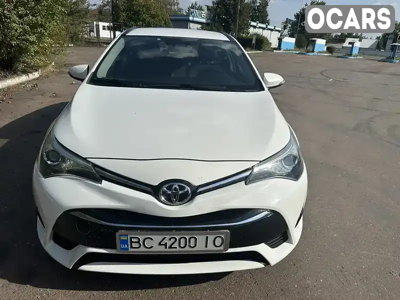 Универсал Toyota Avensis 2015 1.6 л. Ручная / Механика обл. Львовская, Червоноград - Фото 1/16