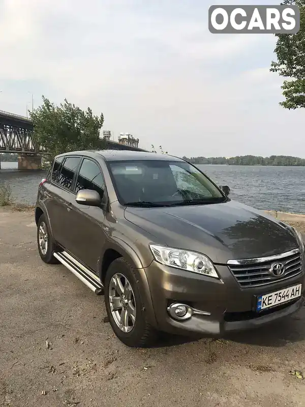 Позашляховик / Кросовер Toyota RAV4 2011 2.23 л. Ручна / Механіка обл. Дніпропетровська, Дніпро (Дніпропетровськ) - Фото 1/12