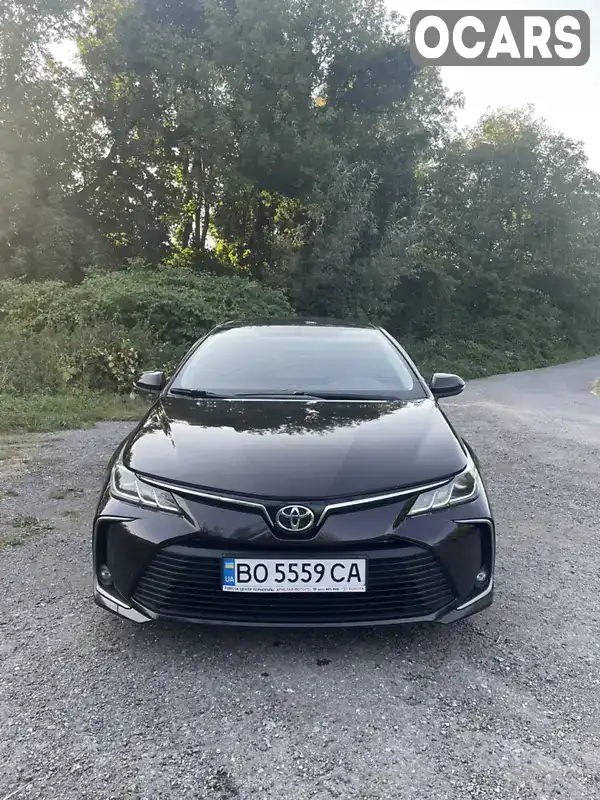 Седан Toyota Corolla 2019 1.6 л. Автомат обл. Тернопільська, Тернопіль - Фото 1/11