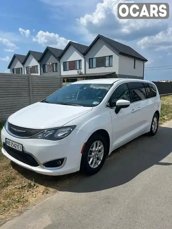 Мінівен Chrysler Pacifica 2017 3.6 л. Автомат обл. Київська, Київ - Фото 1/21