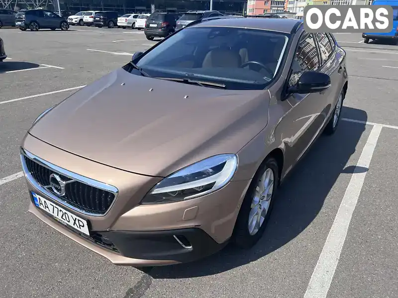 Хетчбек Volvo V40 Cross Country 2016 null_content л. Автомат обл. Київська, Київ - Фото 1/13