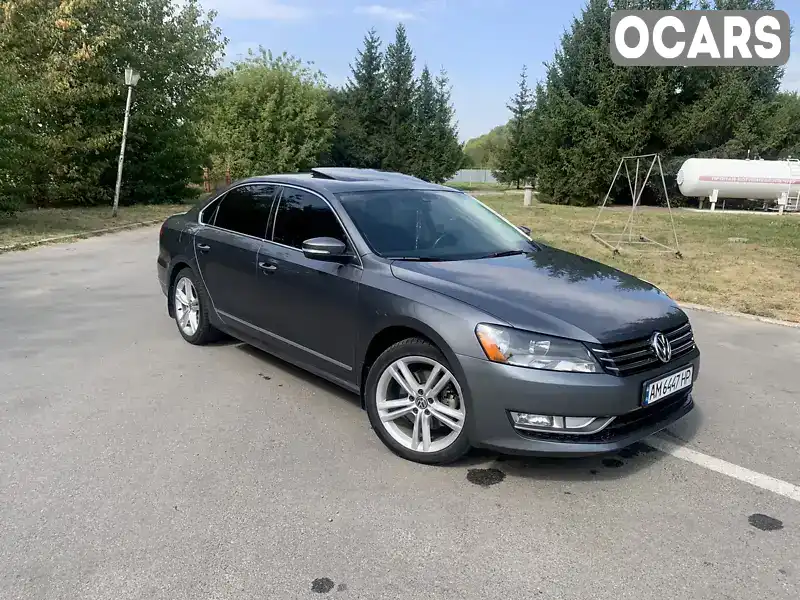 Седан Volkswagen Passat 2013 2 л. Автомат обл. Житомирська, Бердичів - Фото 1/10