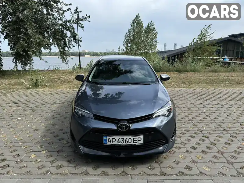 Седан Toyota Corolla 2017 1.8 л. Вариатор обл. Киевская, Киев - Фото 1/19