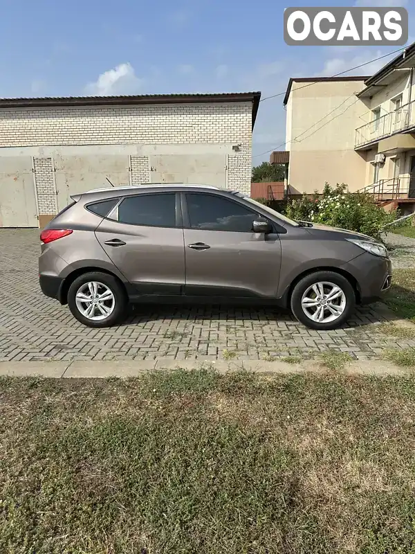 Позашляховик / Кросовер Hyundai ix35 2013 null_content л. Ручна / Механіка обл. Миколаївська, Коблеве - Фото 1/18