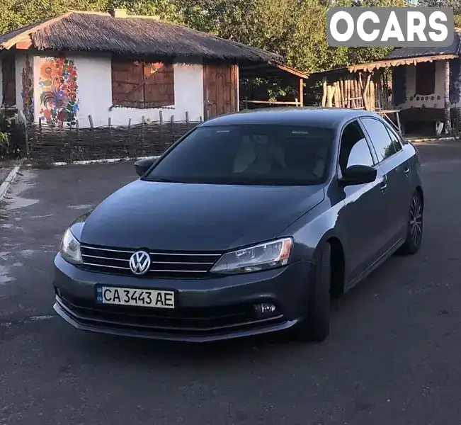 Седан Volkswagen Jetta 2015 1.8 л. Автомат обл. Черкаська, Черкаси - Фото 1/15