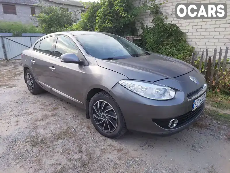 Седан Renault Fluence 2010 1.46 л. Ручная / Механика обл. Хмельницкая, Шепетовка - Фото 1/9