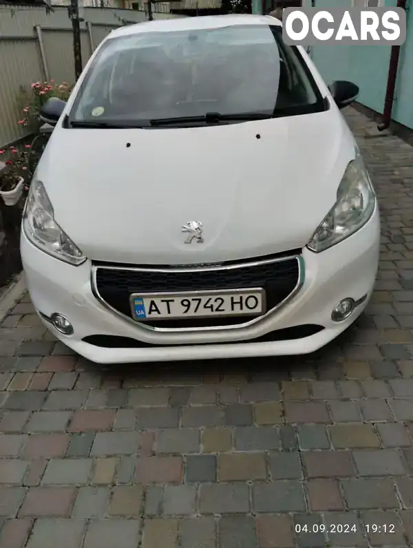 Хэтчбек Peugeot 208 2014 1.4 л. Ручная / Механика обл. Ивано-Франковская, Тысменица - Фото 1/6