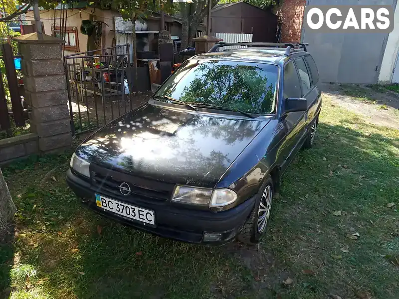 Универсал Opel Astra 1995 1.6 л. Ручная / Механика обл. Львовская, Стрый - Фото 1/9