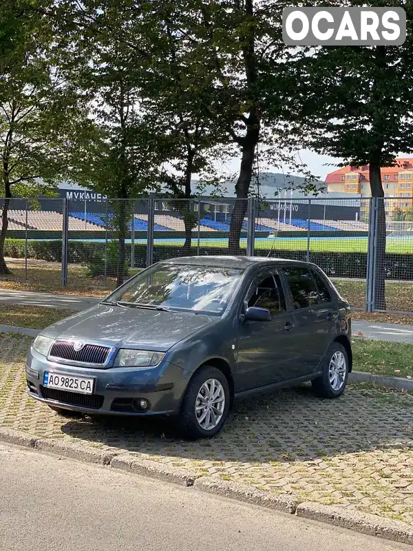 Хэтчбек Skoda Fabia 2006 1.2 л. Ручная / Механика обл. Закарпатская, Мукачево - Фото 1/13