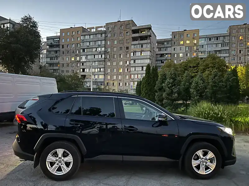 Внедорожник / Кроссовер Toyota RAV4 2019 1.99 л. Вариатор обл. Запорожская, Запорожье - Фото 1/21