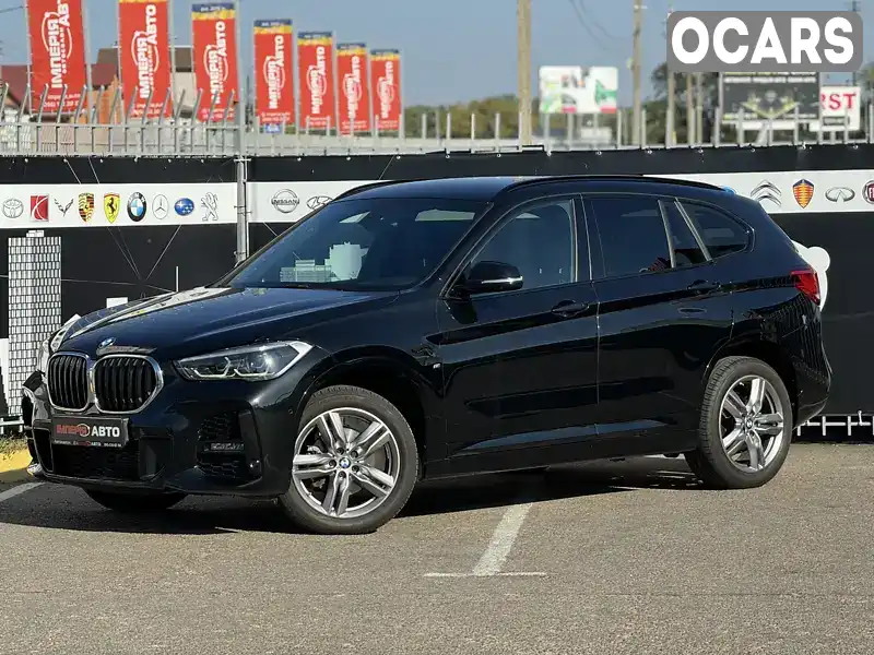 Внедорожник / Кроссовер BMW X1 2020 2 л. Автомат обл. Закарпатская, Ужгород - Фото 1/21