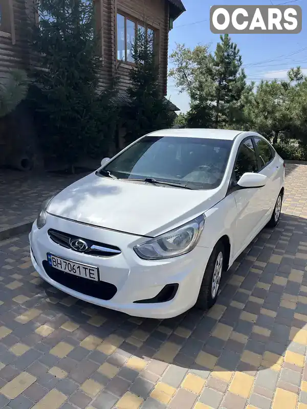 Седан Hyundai Accent 2016 1.59 л. Автомат обл. Одеська, Болград - Фото 1/21