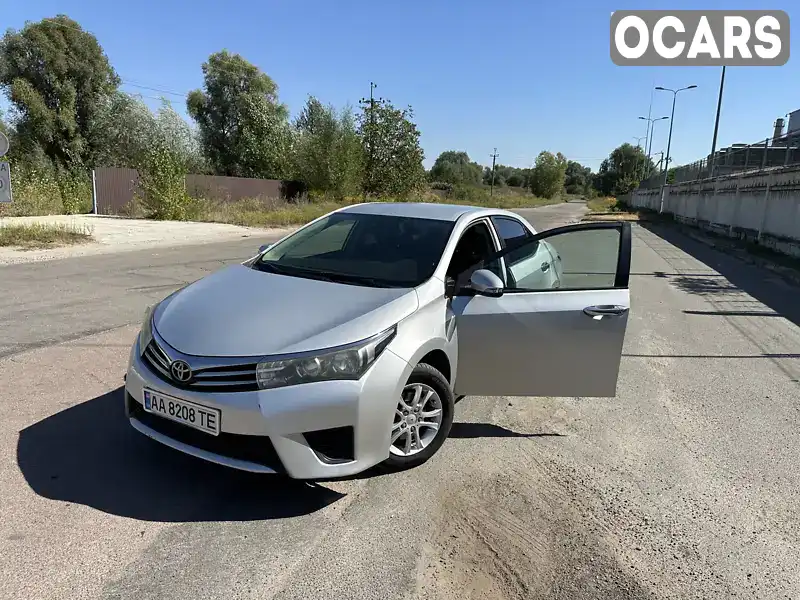 Седан Toyota Corolla 2013 1.33 л. Ручная / Механика обл. Киевская, Борисполь - Фото 1/21