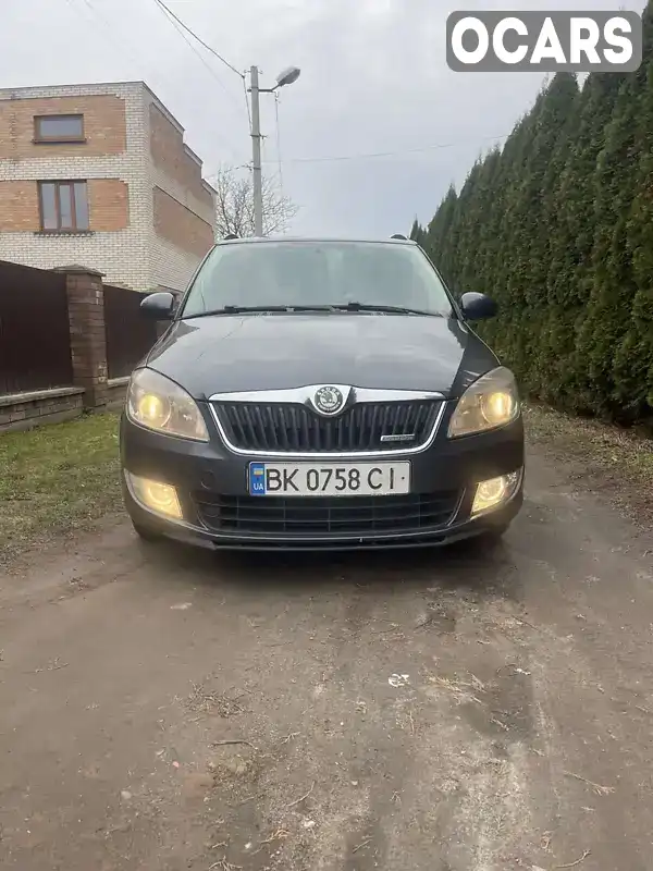 Універсал Skoda Fabia 2011 1.2 л. Ручна / Механіка обл. Рівненська, Рівне - Фото 1/21