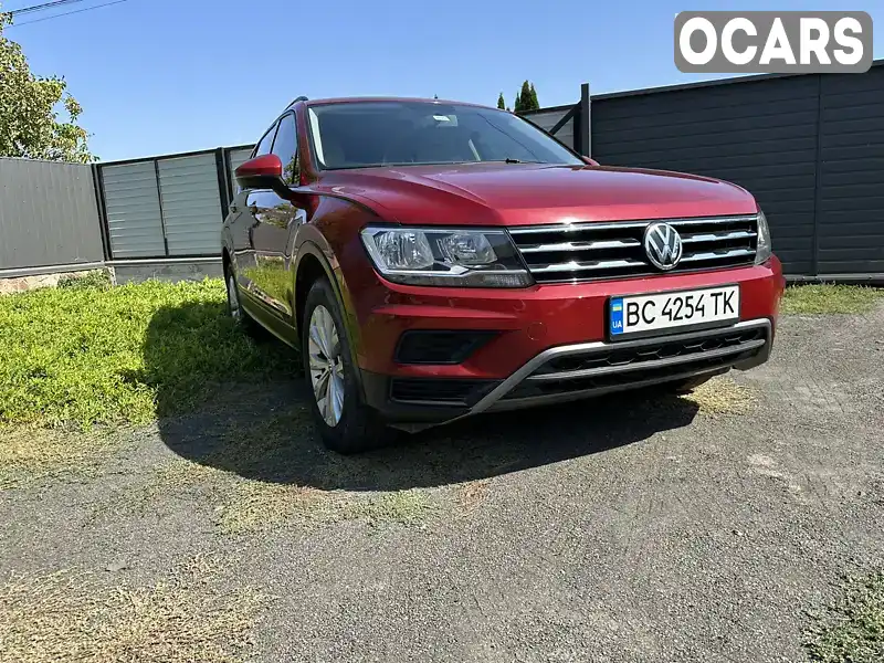 Внедорожник / Кроссовер Volkswagen Tiguan 2018 1.98 л. Автомат обл. Волынская, Нововолынск - Фото 1/21