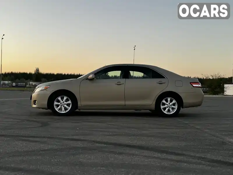 Седан Toyota Camry 2011 2.5 л. Автомат обл. Киевская, Киев - Фото 1/21