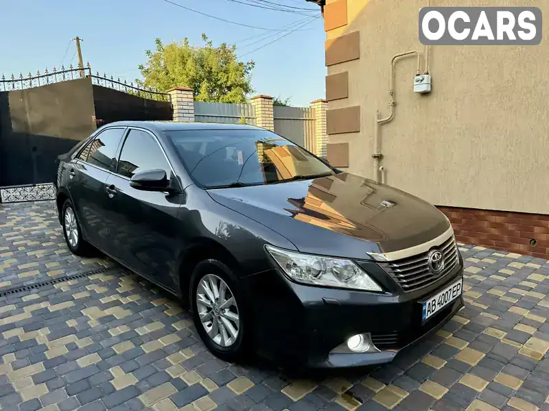 Седан Toyota Camry 2013 2.5 л. Автомат обл. Житомирская, Бердичев - Фото 1/21