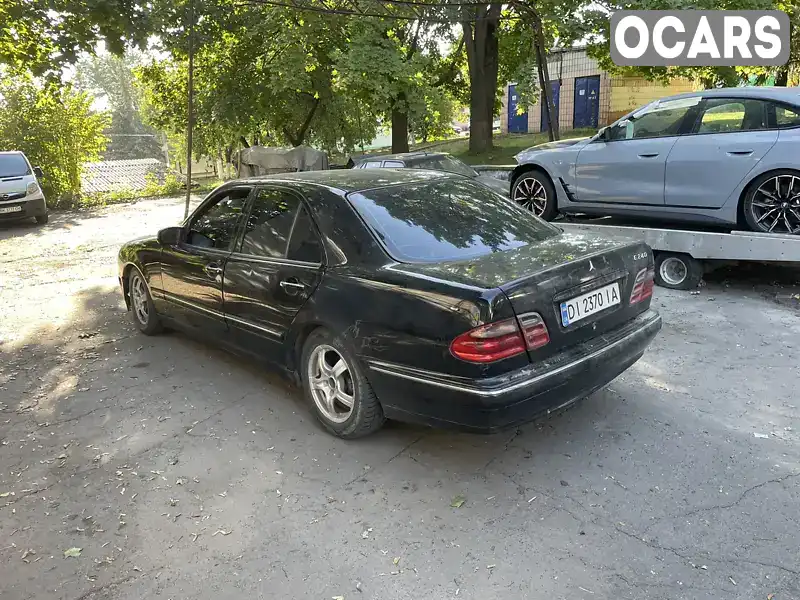 Седан Mercedes-Benz E-Class 2000 2.4 л. Автомат обл. Рівненська, Рівне - Фото 1/9