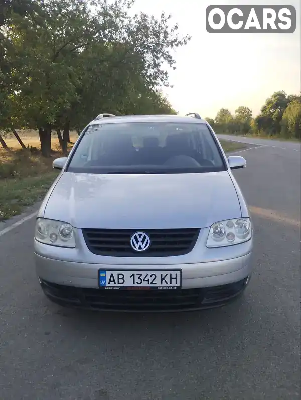 Минивэн Volkswagen Touran 2003 1.6 л. Ручная / Механика обл. Винницкая, location.city.sutysky - Фото 1/21