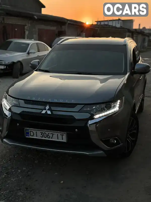 Внедорожник / Кроссовер Mitsubishi Outlander 2017 2.4 л. Вариатор обл. Хмельницкая, Хмельницкий - Фото 1/21