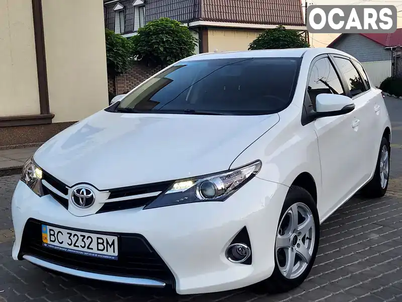 Хэтчбек Toyota Auris 2013 1.6 л. Автомат обл. Киевская, Киев - Фото 1/21