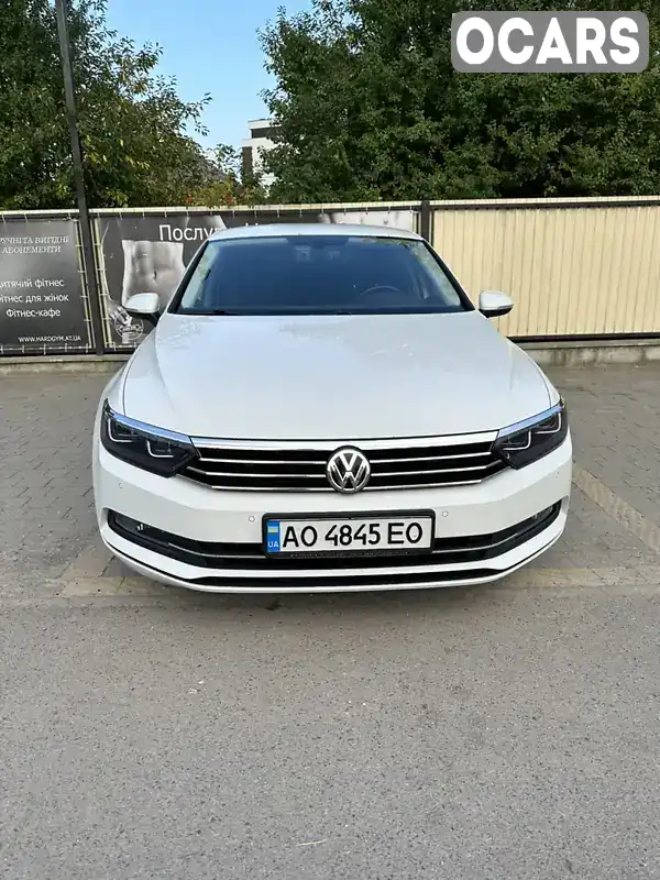 Седан Volkswagen Passat 2016 1.97 л. Автомат обл. Закарпатська, Мукачево - Фото 1/21