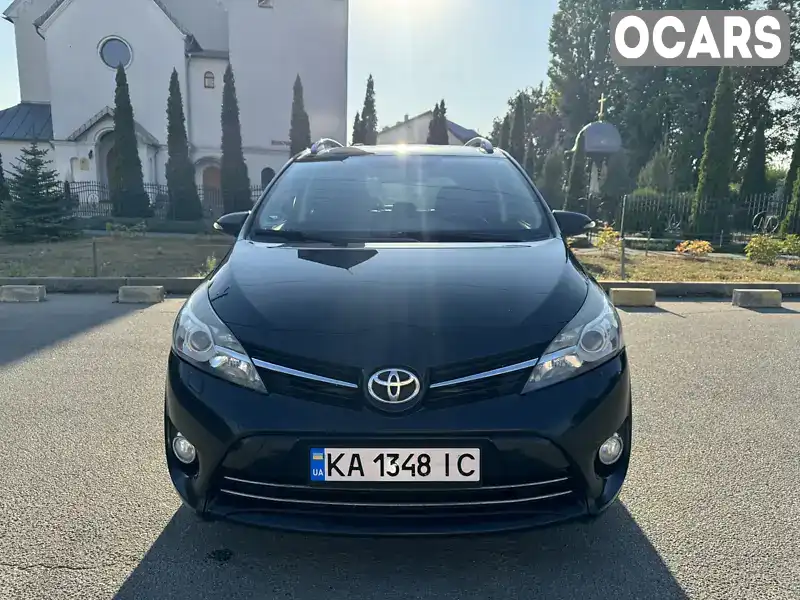 Мінівен Toyota Verso 2015 2 л. Ручна / Механіка обл. Харківська, Харків - Фото 1/21