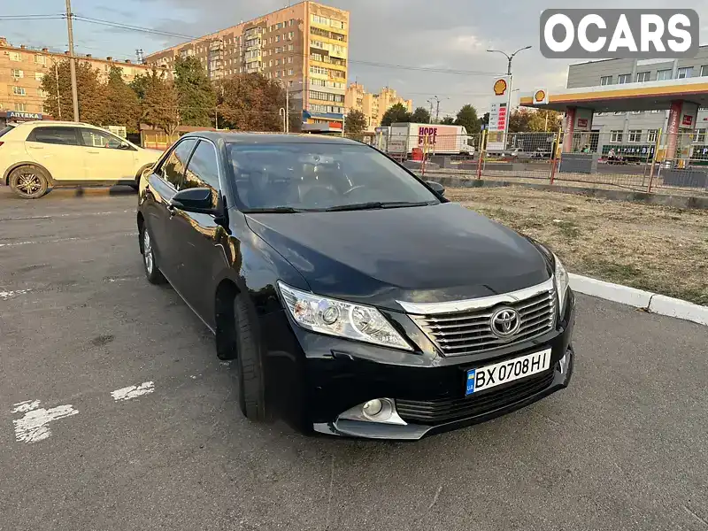 Седан Toyota Camry 2013 2.49 л. Автомат обл. Харьковская, Харьков - Фото 1/12