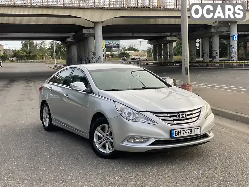 Седан Hyundai Sonata 2012 2 л. Автомат обл. Киевская, Ирпень - Фото 1/16