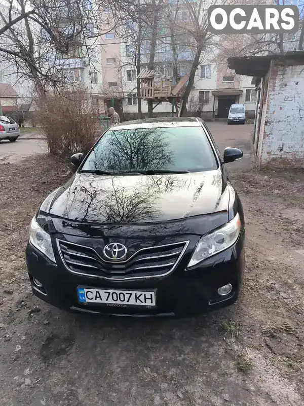 Седан Toyota Camry 2011 2.36 л. Автомат обл. Черкасская, Черкассы - Фото 1/11