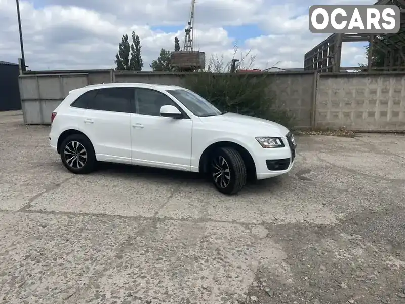 Позашляховик / Кросовер Audi Q5 2010 1.98 л. Автомат обл. Дніпропетровська, Кривий Ріг - Фото 1/16