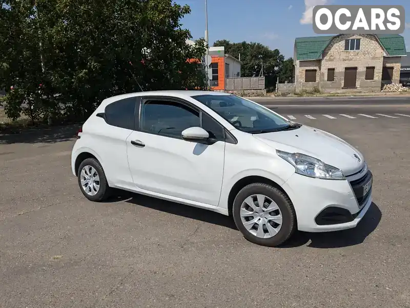 Хетчбек Peugeot 208 2016 1.2 л. Ручна / Механіка обл. Миколаївська, Вознесенськ - Фото 1/21