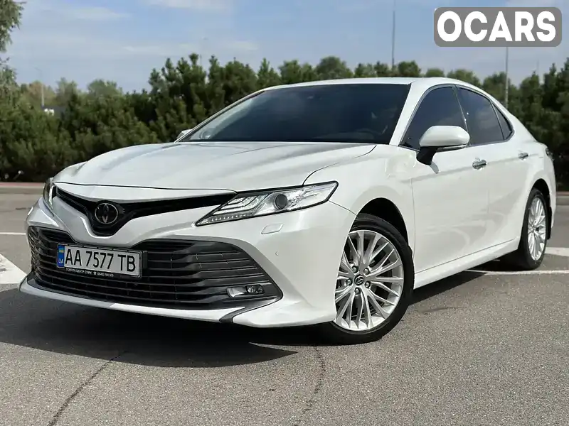 Седан Toyota Camry 2017 2.49 л. Автомат обл. Полтавская, Миргород - Фото 1/21