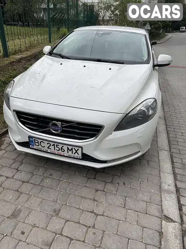 Хэтчбек Volvo V40 2014 1.56 л. Автомат обл. Львовская, Львов - Фото 1/7