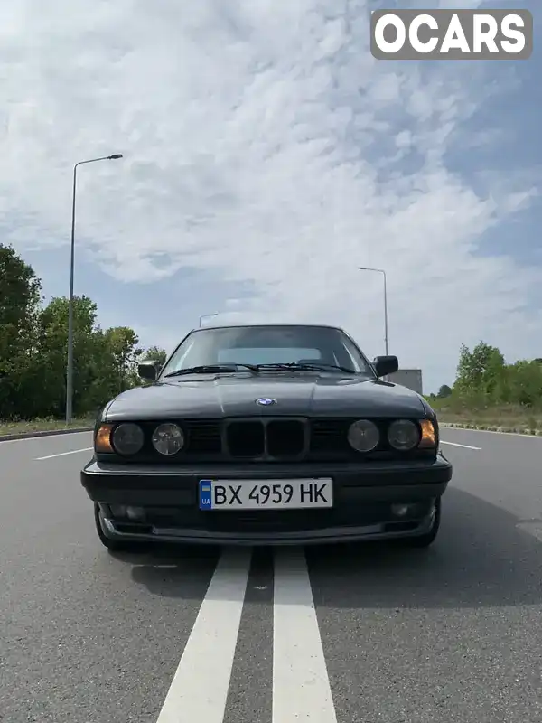 Седан BMW 5 Series 1990 2.5 л. Ручная / Механика обл. Хмельницкая, Хмельницкий - Фото 1/10