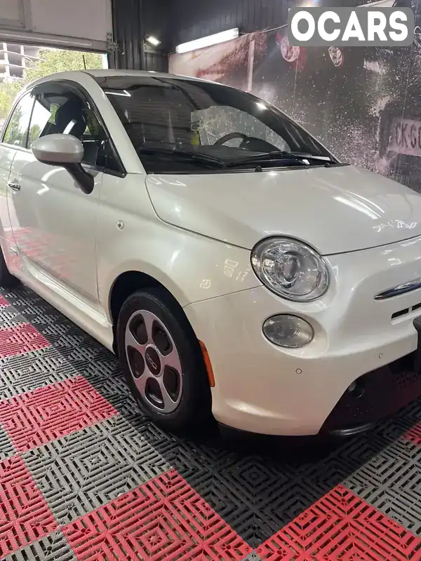 Хетчбек Fiat 500e 2016 null_content л. Автомат обл. Київська, Київ - Фото 1/11