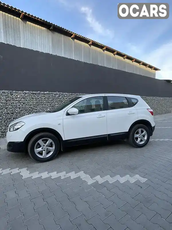 Позашляховик / Кросовер Nissan Qashqai 2013 1.6 л. Автомат обл. Чернівецька, Чернівці - Фото 1/12