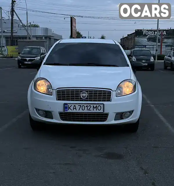 Седан Fiat Linea 2012 1.4 л. Ручная / Механика обл. Полтавская, Полтава - Фото 1/12