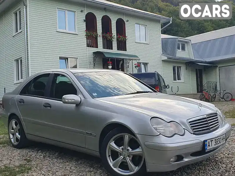 Седан Mercedes-Benz C-Class 2004 2.2 л. Ручна / Механіка обл. Івано-Франківська, Косів - Фото 1/21