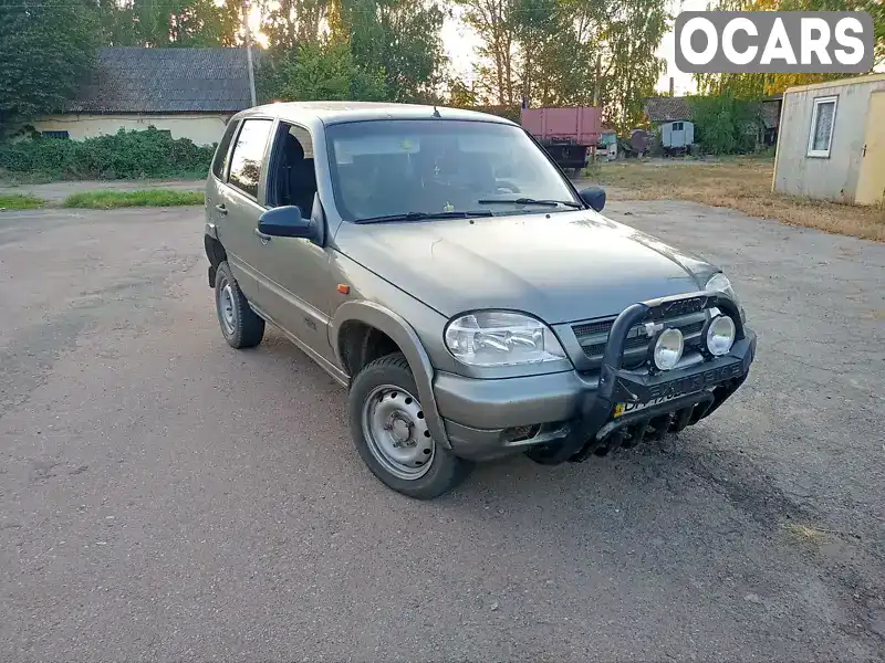 Внедорожник / Кроссовер Chevrolet Niva 2006 1.69 л. Ручная / Механика обл. Черниговская, Мена - Фото 1/15