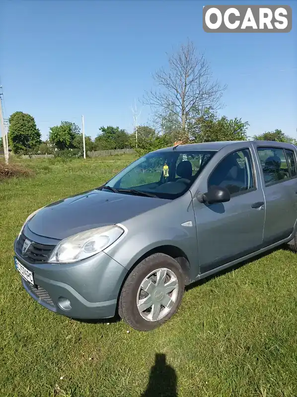 Хетчбек Dacia Sandero 2010 1.2 л. Ручна / Механіка обл. Львівська, Кам'янка-Бузька - Фото 1/21