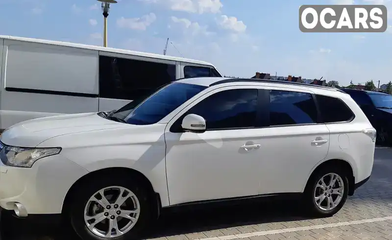 Позашляховик / Кросовер Mitsubishi Outlander 2013 2.4 л. Автомат обл. Київська, Київ - Фото 1/5