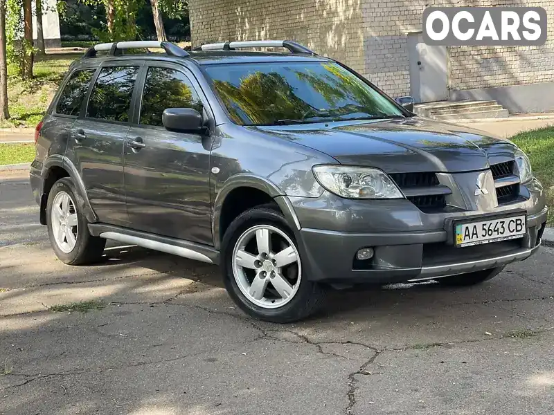 Позашляховик / Кросовер Mitsubishi Outlander 2006 2.35 л. Автомат обл. Київська, Київ - Фото 1/13