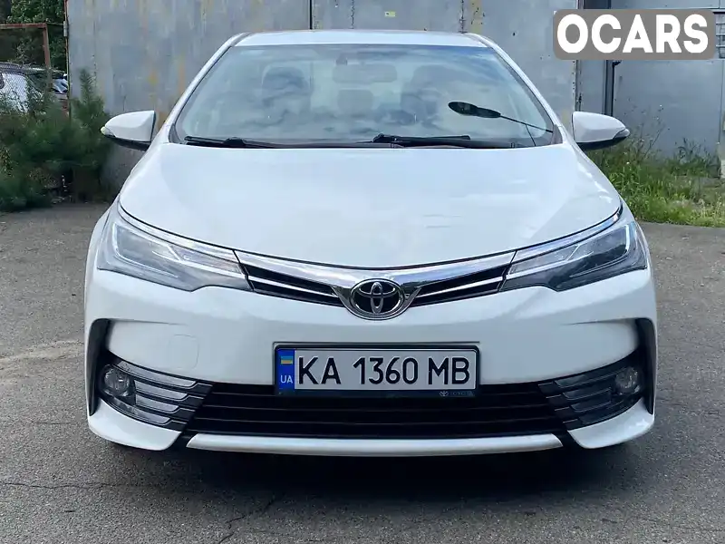 Седан Toyota Corolla 2016 1.6 л. Автомат обл. Київська, Київ - Фото 1/21