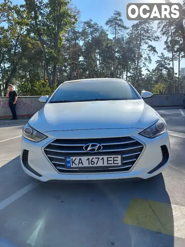 Седан Hyundai Elantra 2018 2 л. Автомат обл. Киевская, Ирпень - Фото 1/7